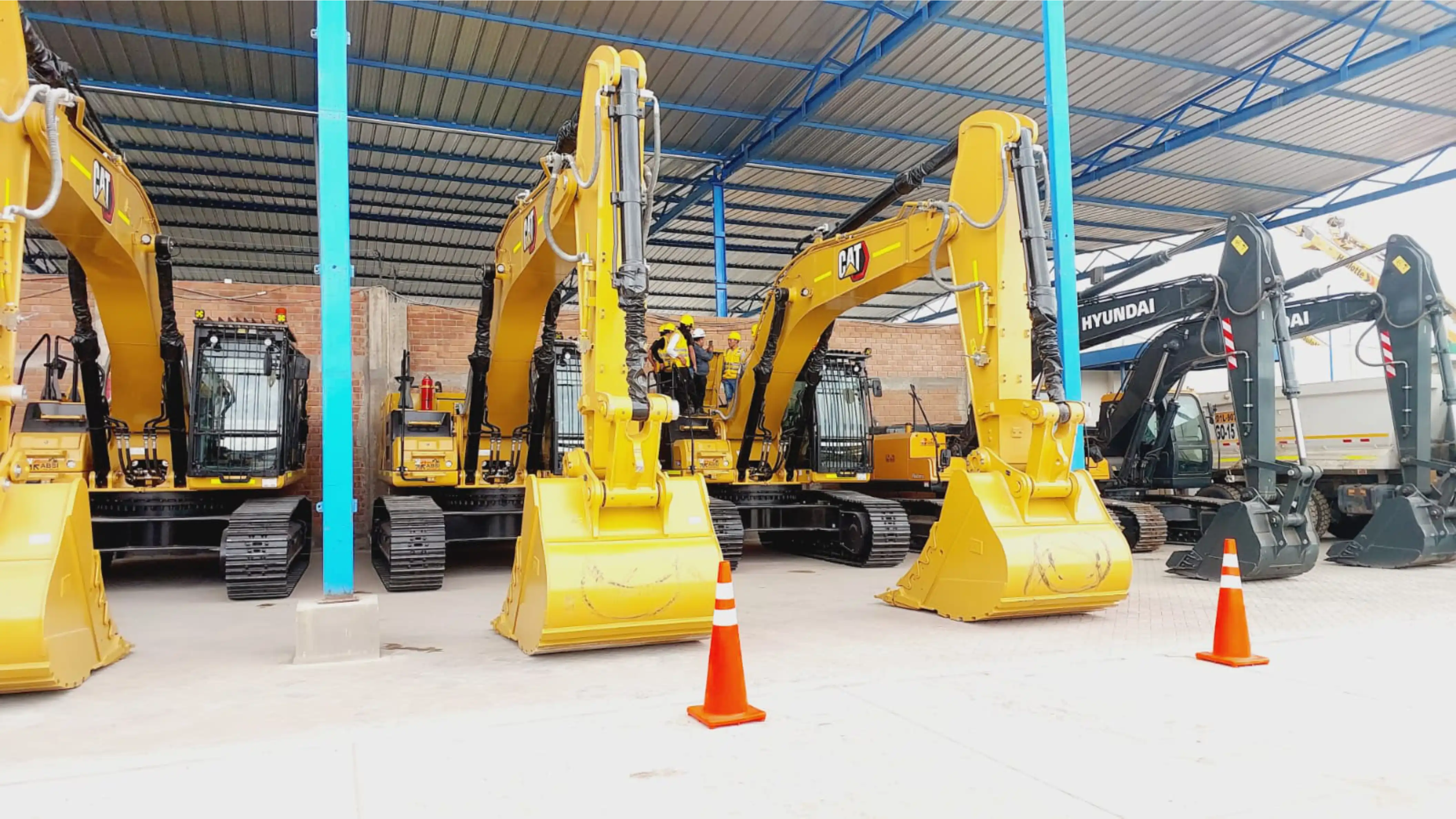 Megatractors Perú
